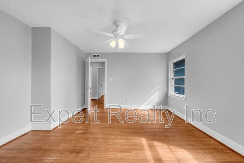 Birmingham House: 1025 45th Street Ensley
