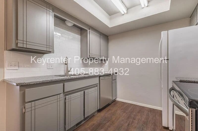 Oklahoma City Condo: 9016 - 9020 N Rockwell Dr