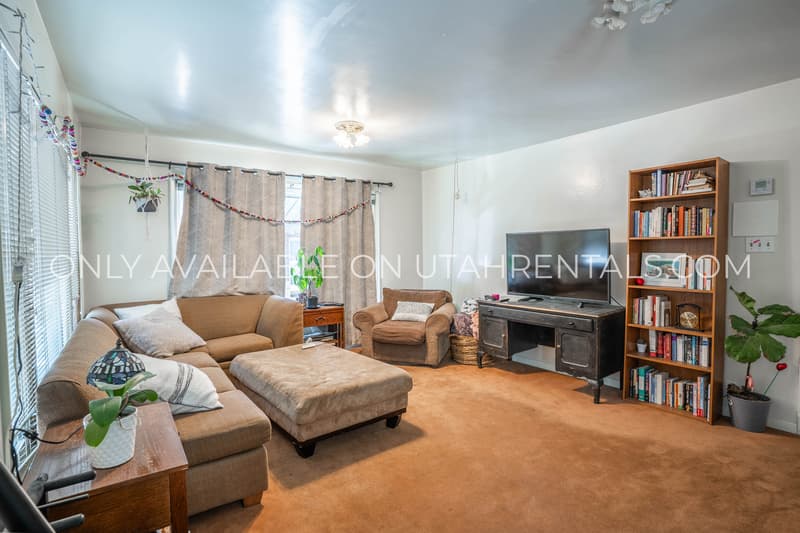 Provo House: 545 E 400 N