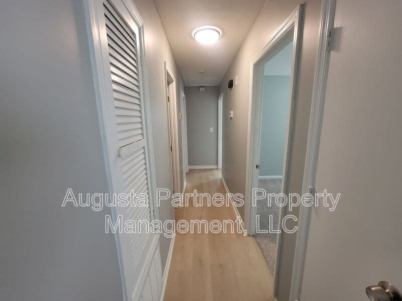 Augusta House: 2965 Meadowbrook Drive