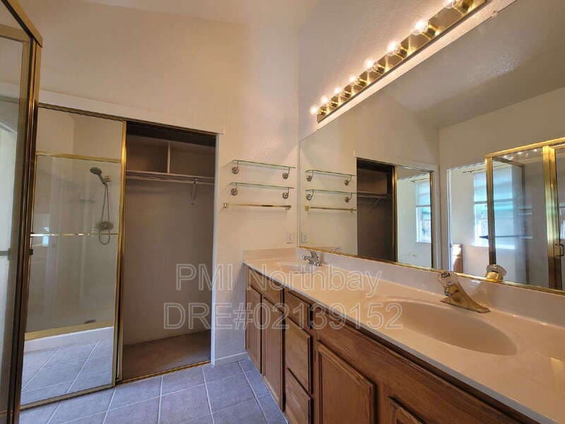 Vacaville House: 1109 Syracuse Circle