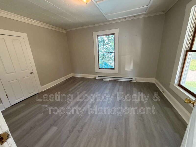 Winston Salem House: 438 Crews Street