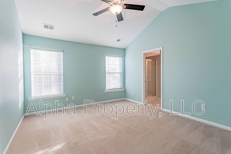 Greenville House: 7 Box Tree Way