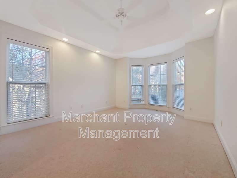 Greenville House: 11 Tupelo Court