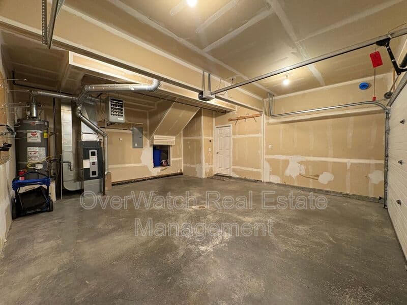 Eagle River House: 20332 Glacier Park Circle
