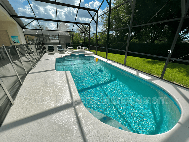 Davenport House: 122 Highgate Park Blvd