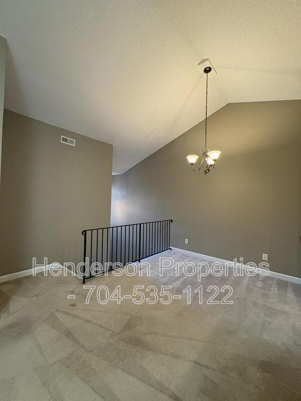 Charlotte Townhome: 9038 St Thomas Ln