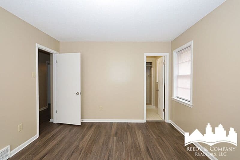 Bartlett House: 3234 Lichen Dr