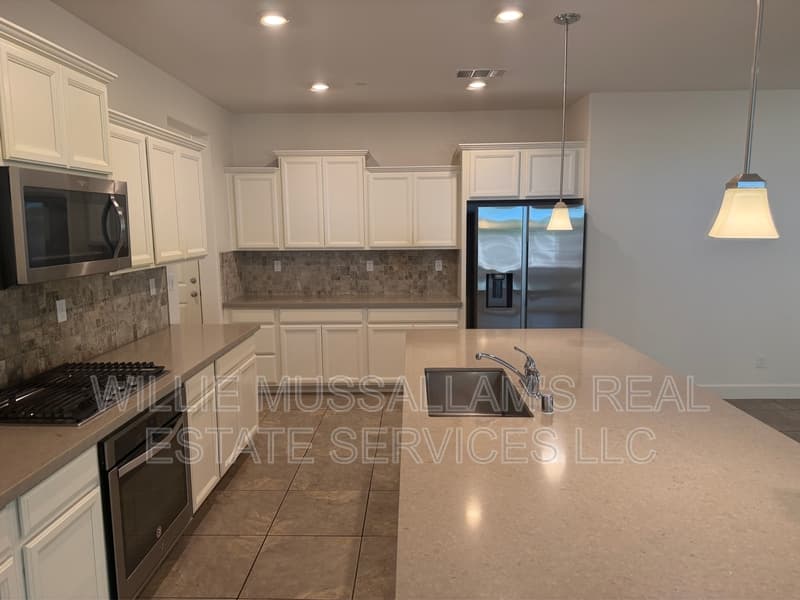 Mountain House Condo: 1388-1390 S Dairy Drive - 1388