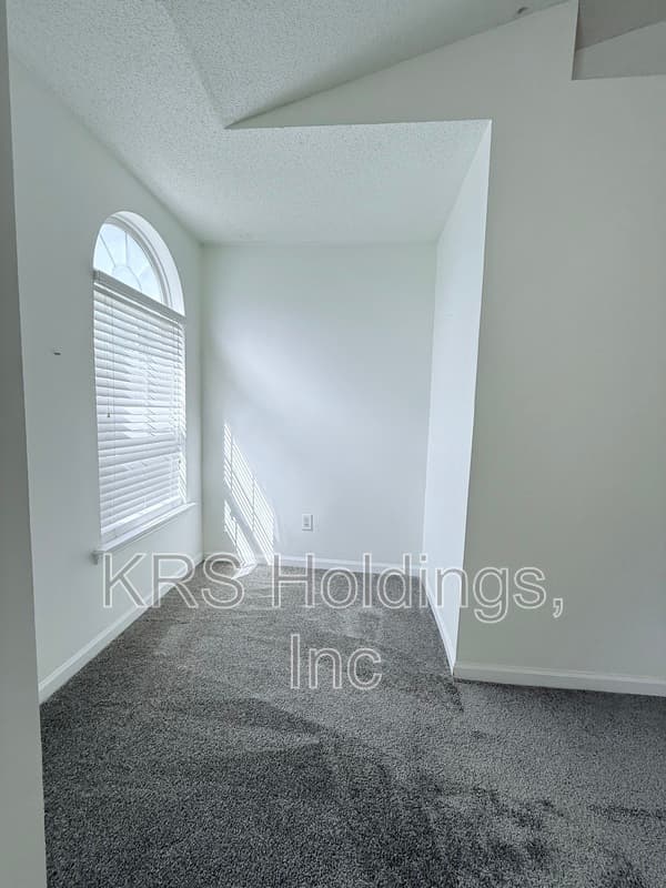 Raleigh House: 6920 Dawnalia Court