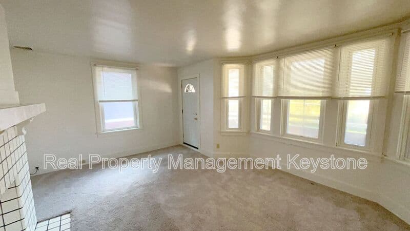 Pittsburgh Condo: 3518-3520 Campus Street
