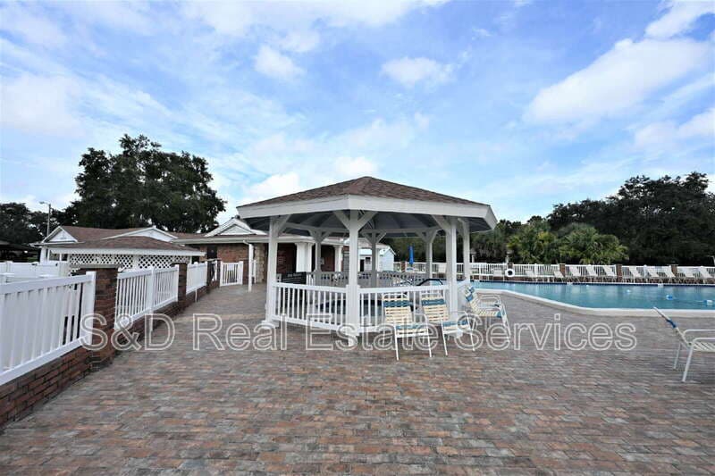 Lakeland House: 1774 Birchwood Loop