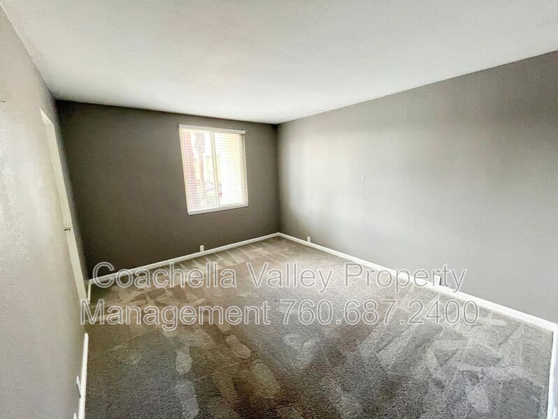 Palm Springs Condo: 400 N Sunrise Way