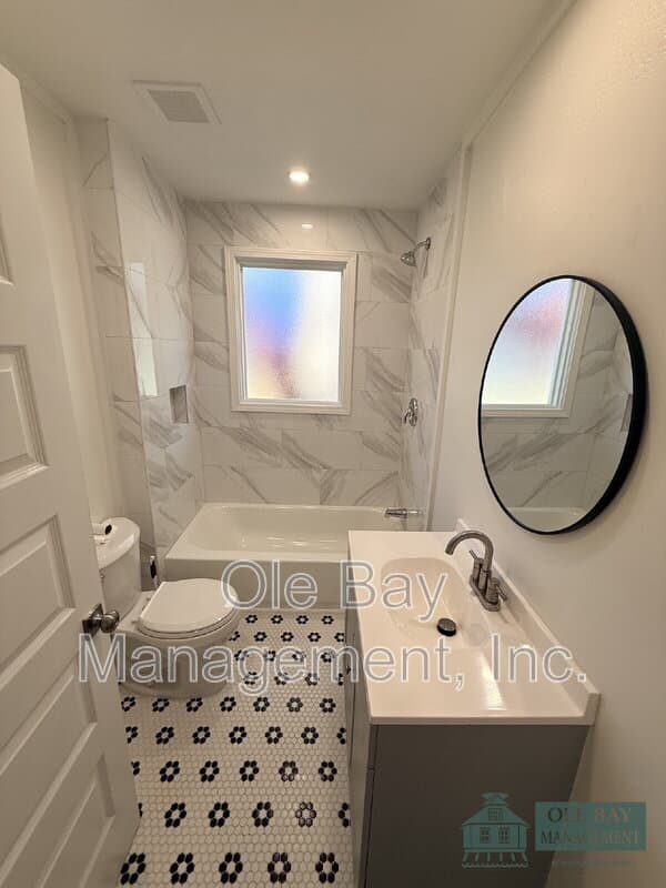 Mobile Condo: 1808 New Hamilton Street