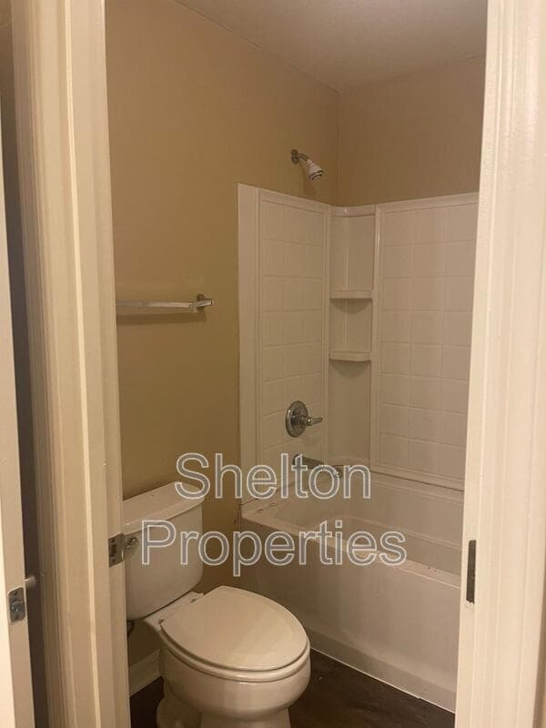 Buckeye House: 25652 W Magnolia St