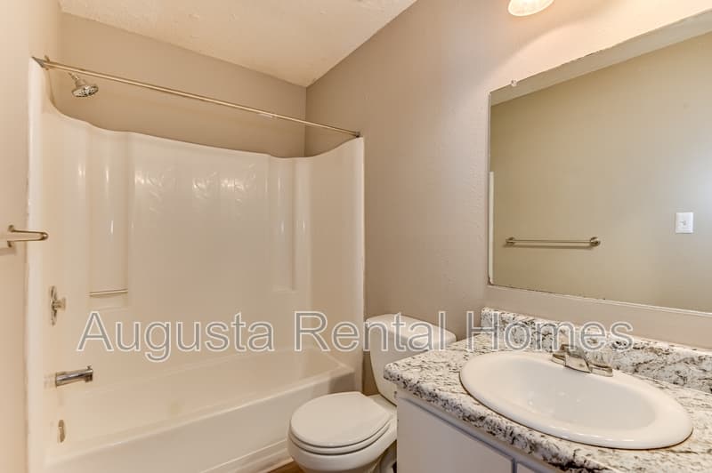 Augusta Condo: 2515 Center West Parkway - 3N