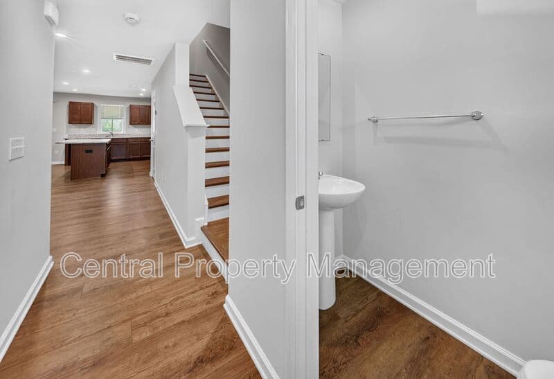 Greenville House: 165 Sarnesfield Way