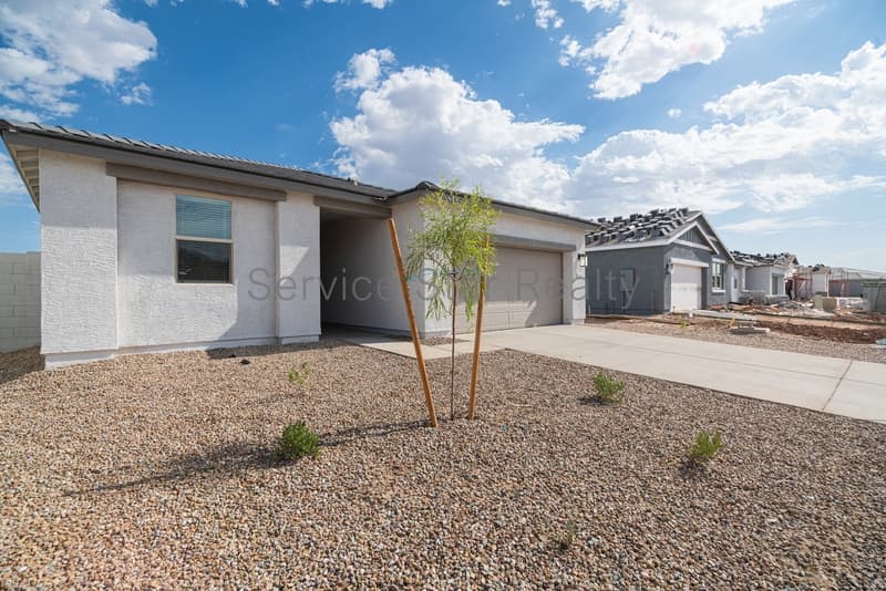 Maricopa House: 46888 W Cansados Rd