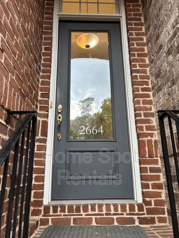 Atlanta House: 2664 Rivers Edge Dr. NE