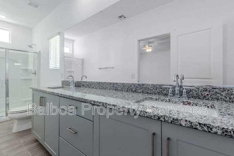 Mesa Townhome: 1318 S 105th Pl