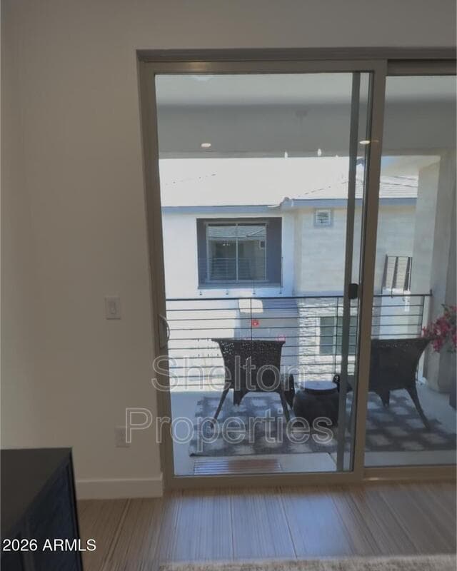 Phoenix Townhome: 2121 W Sonoran Desert Dr, Unit 124