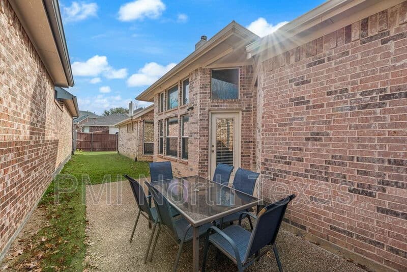 Frisco House: 5544 Hidden Creek Ln