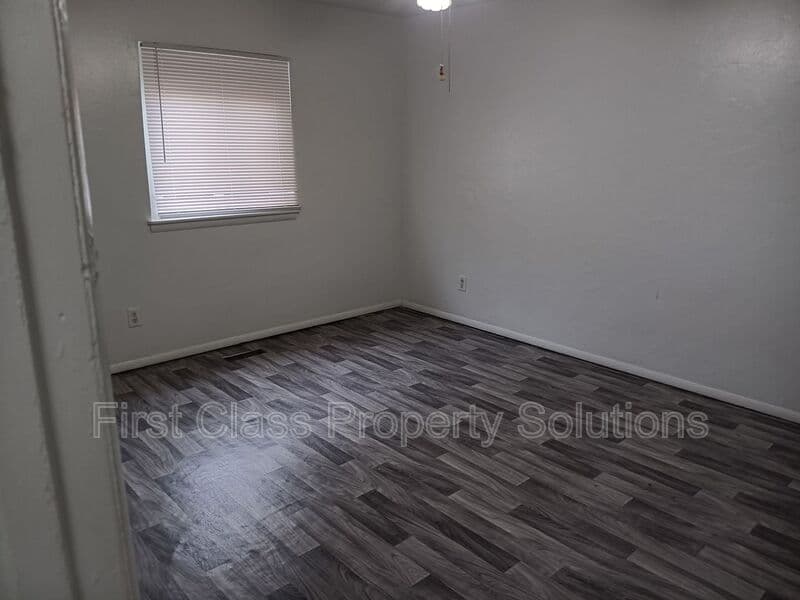 Oklahoma City House: 1731 NW 32nd St