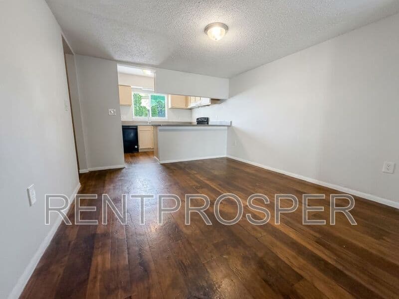 Orlando Townhome: 4419 S. Semoran Blvd
