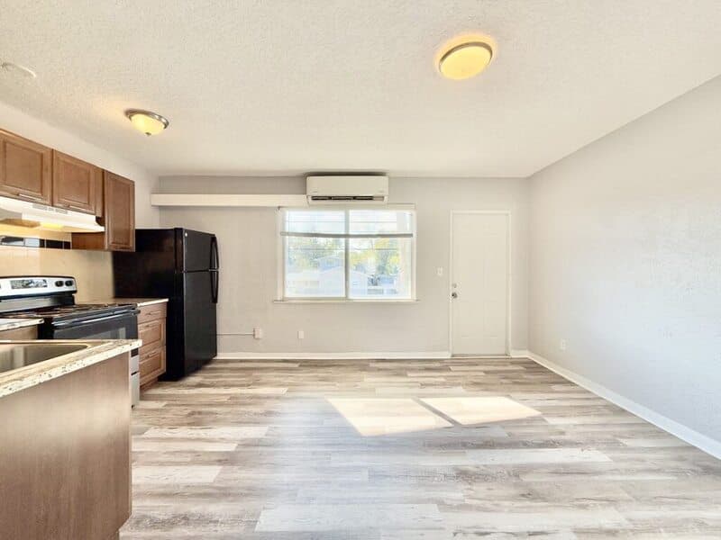 Daytona Beach Condo: 551 North Ridgewood Avenue - 3