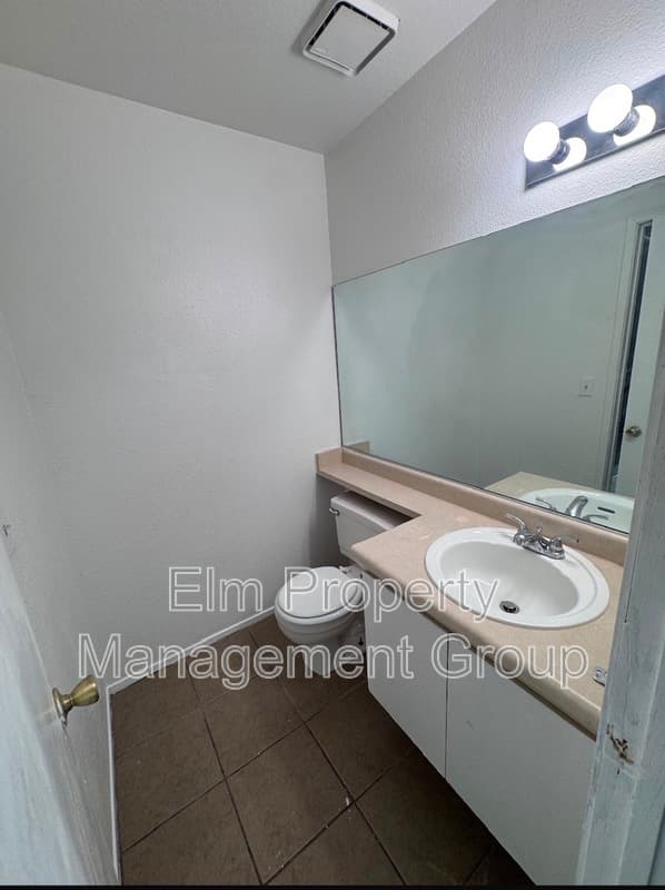 North Las Vegas Condo: 3411 Civic Center Drive - B