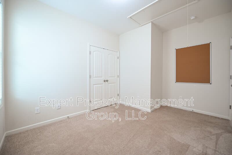 Clayton House: 113 Crawford Parkway