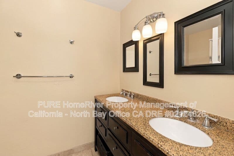 Santa Rosa Condo: 1951 Knolls Drive