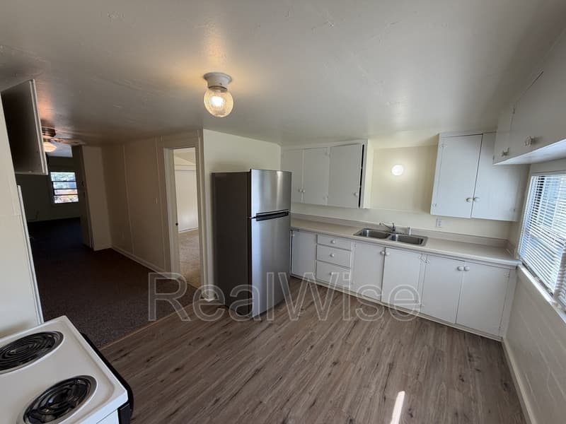 Grants Pass Condo: 1628 Leonard Rd