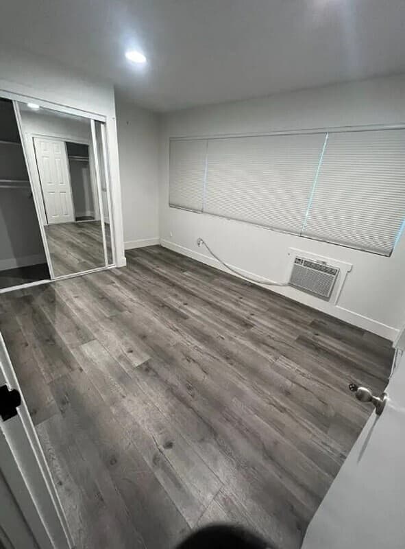 Tustin Condo: 15500 Tustin Village Way