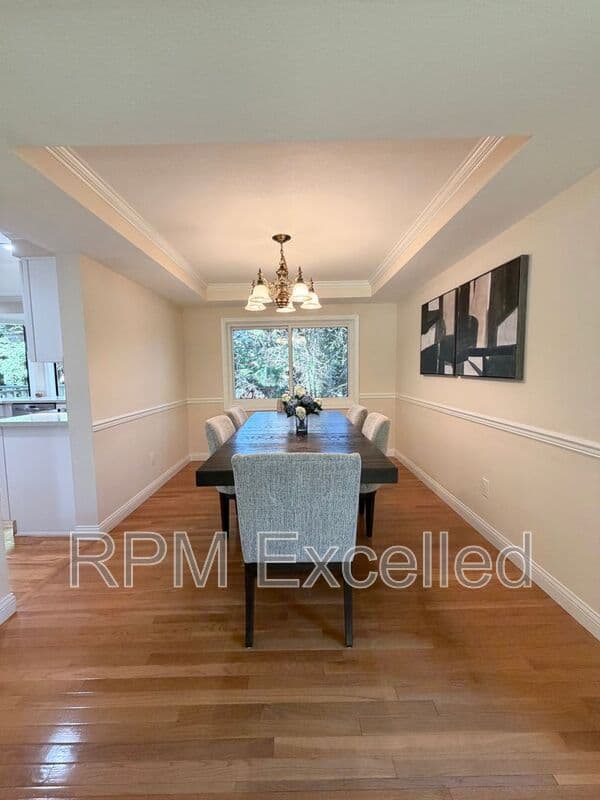 Auburn House: 5610 S 296th Ct