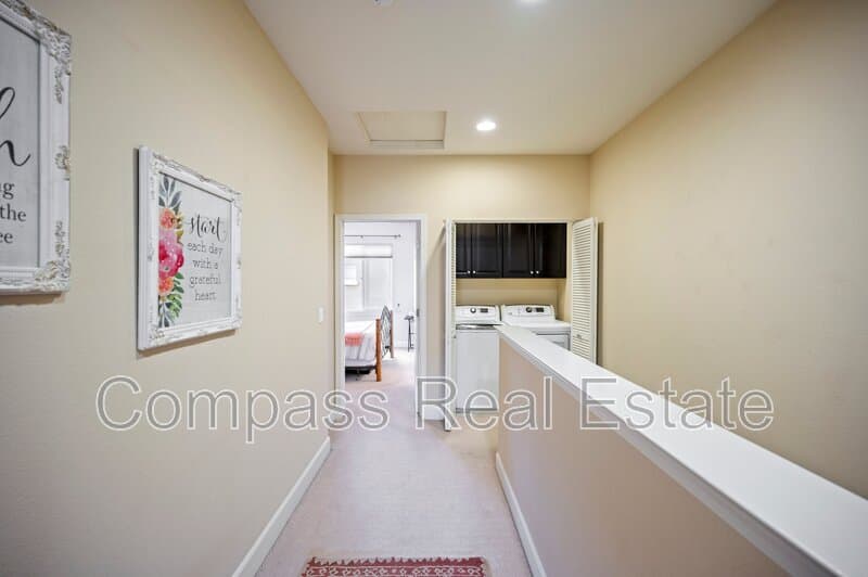 San Jose House: 265 Esfahan Ct