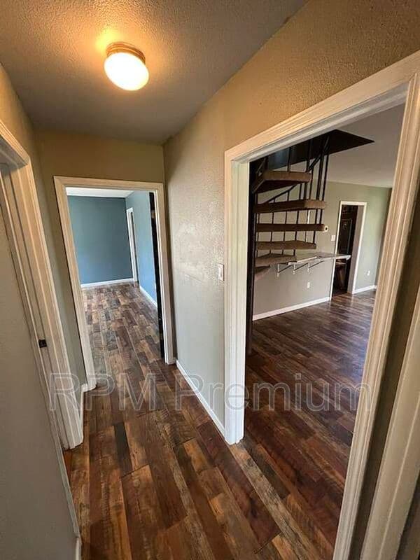 Denham Springs House: 8725 Fairoaks St
