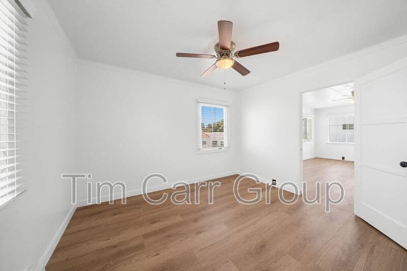 Costa Mesa Condo: 123 E 18th Street