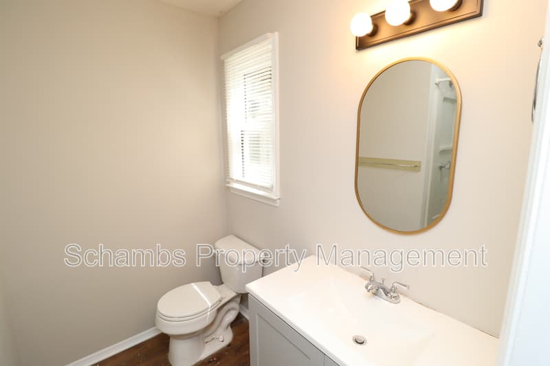 Raleigh House: 3905 Lexington Drive