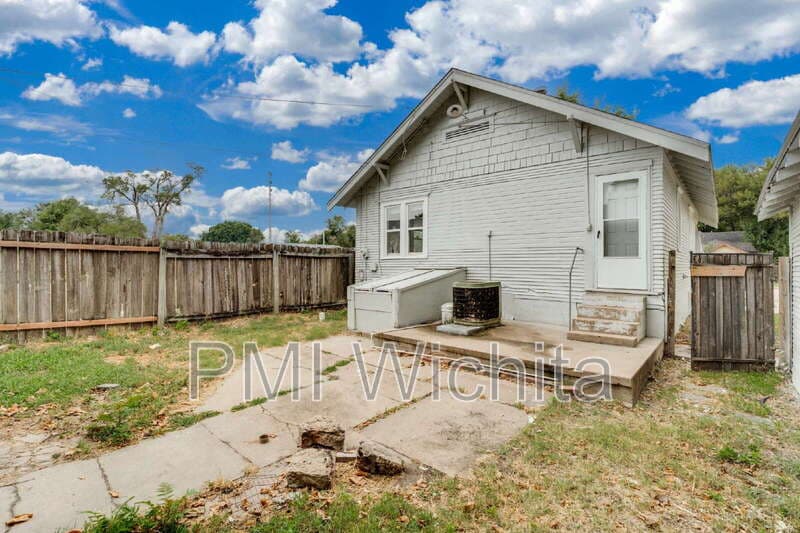 Wichita Condo: 1927 West McCormick Street