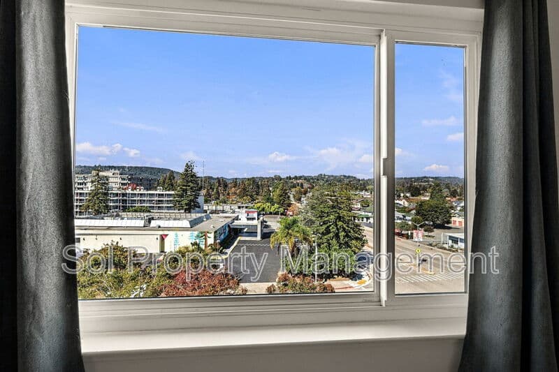Santa Cruz Condo: 180 Dakota Avenue