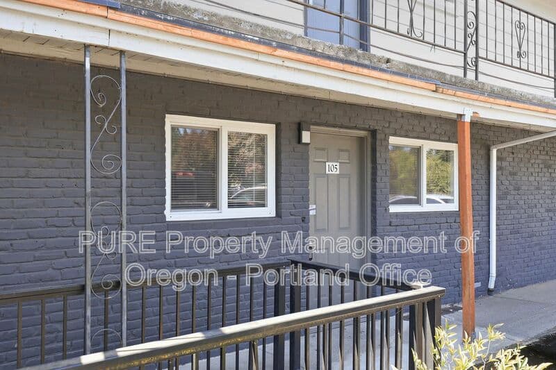 Portland Apartment: 18411 E Burnside St