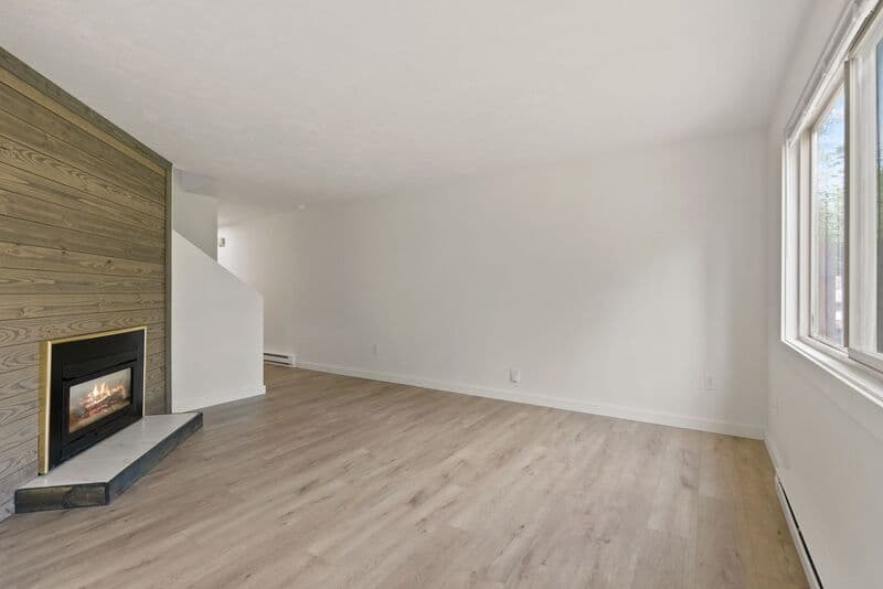 Post Falls Condo: 208 West 13th Avenue - 3