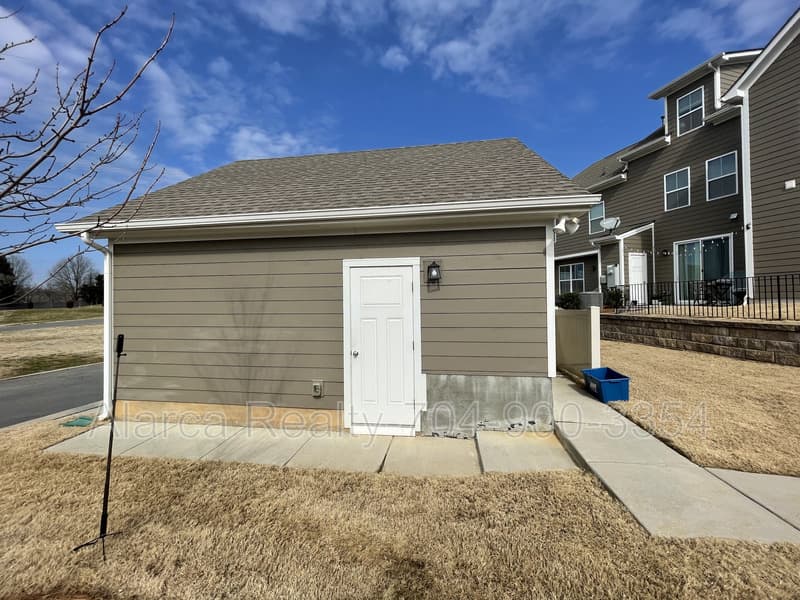 Charlotte Townhome: 2723 Tranquil Oak Pl