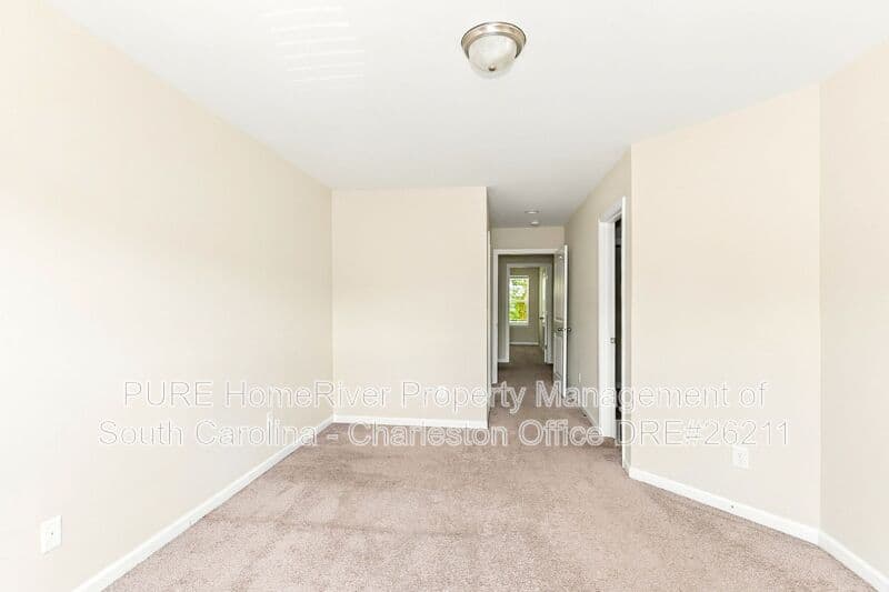 Goose Creek House: 160 Buchanan Cir
