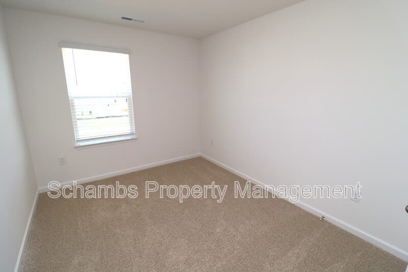Wake Forest House: 360 Freestall Dr