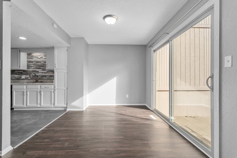 Blue Springs Condo: 565 NW Valleybrook Rd