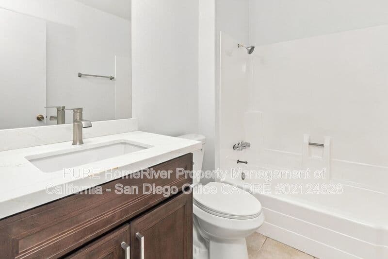 San Diego House: 10688 Caminito Duro