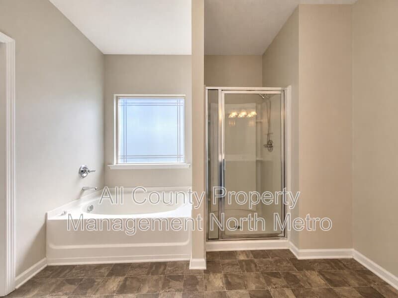 Canton House: 242 Hickory Commons Way