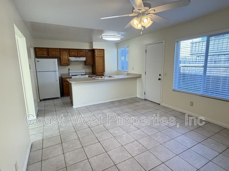 Carlsbad Condo: 965 Laguna Dr - 05